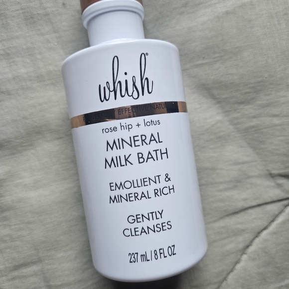 WHISH Rose Hip + Lotus Mineral Milk Bath NWT - Picture 2 of 5